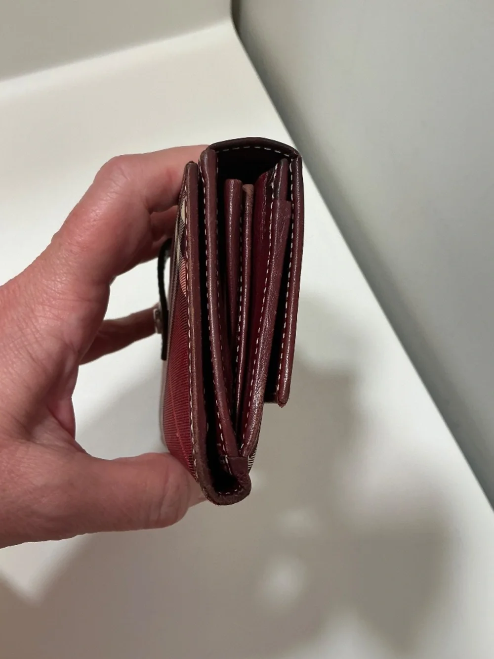 Burberry burgundy nova check nylon leather trim clutch wallet - Picture 4 of 10